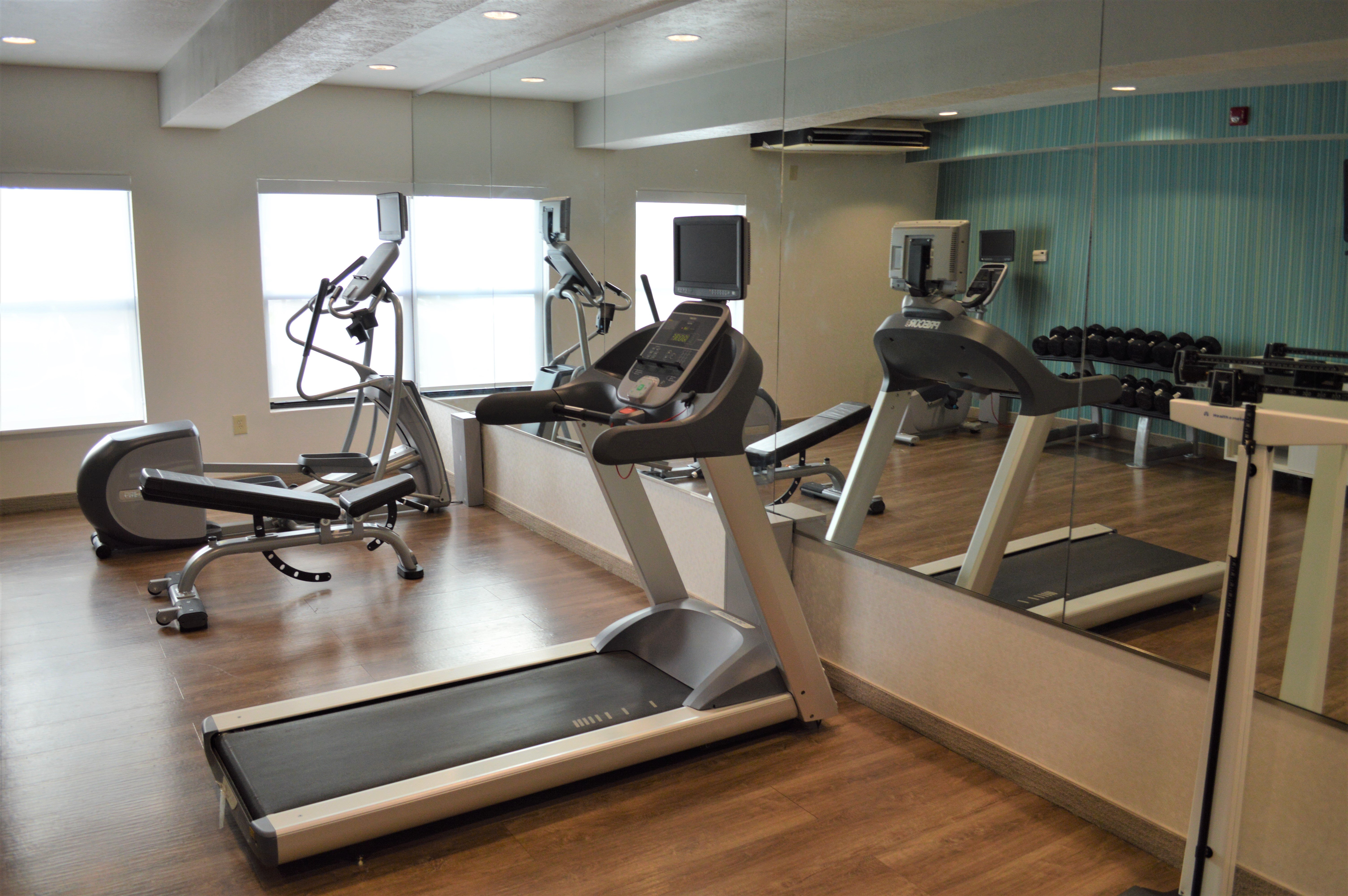 holiday inn express and suites batesville by ihg