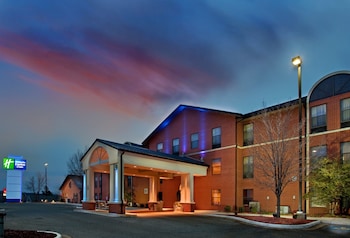 Holiday Inn Express & Suites Batesville By Ihg,Arkansas>>Batesville,3 star