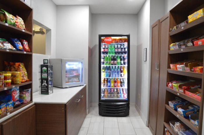 holiday inn express and suites batesville by ihg