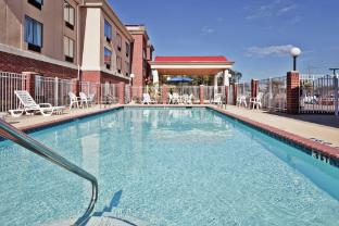holiday inn express and suites forest by ihg