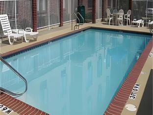 holiday inn express and suites forest by ihg