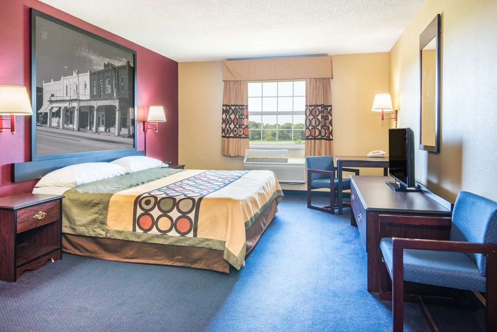 super 8 by wyndham big cabin vinita area