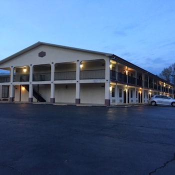 budget inn and suites