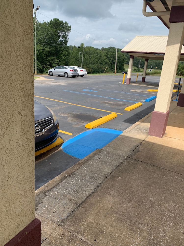 budget inn and suites