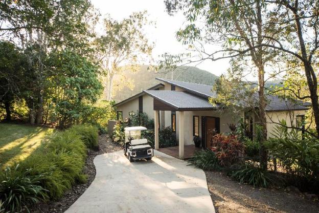 seclude adults luxury rainforest retreat