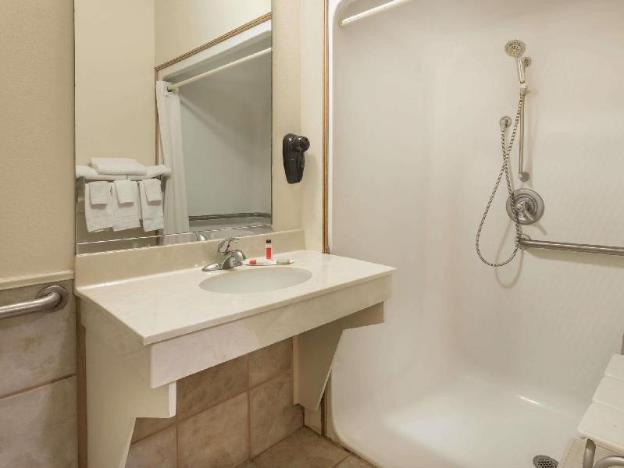 super 8 by wyndham duson lafayette west area