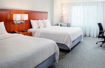 Courtyard By Marriott Roanoke Airport,Roanoke>>Hollins,3 star