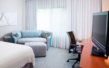 Courtyard By Marriott Roanoke Airport,Roanoke>>Hollins,3 star