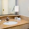 courtyard by marriott roanoke airport
