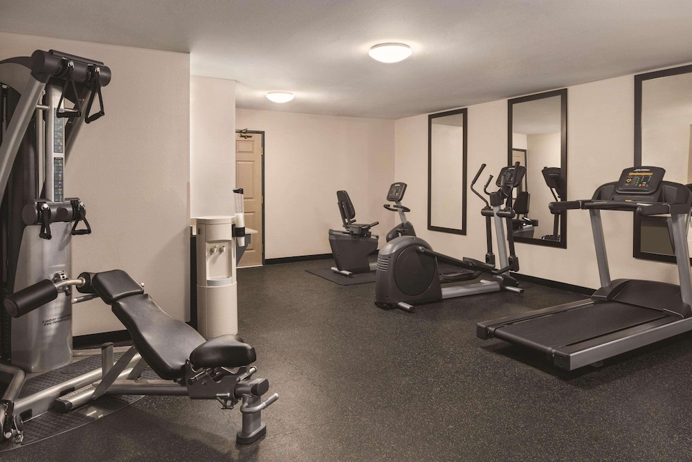 country inn and suites by radisson dubuque ia
