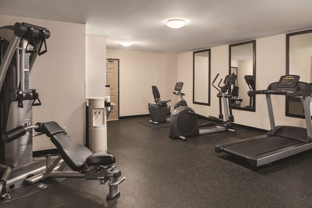 country inn and suites by radisson dubuque ia