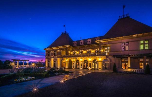 chateau elan