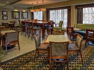 hampton inn charlottesville