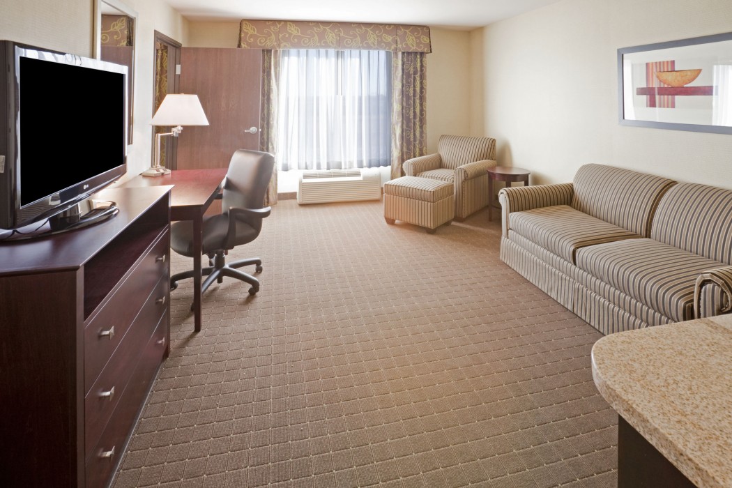 Holiday Inn Express & Suites Eagle Pass By Ihg,Eagle Pass>>Cotulla,3 star