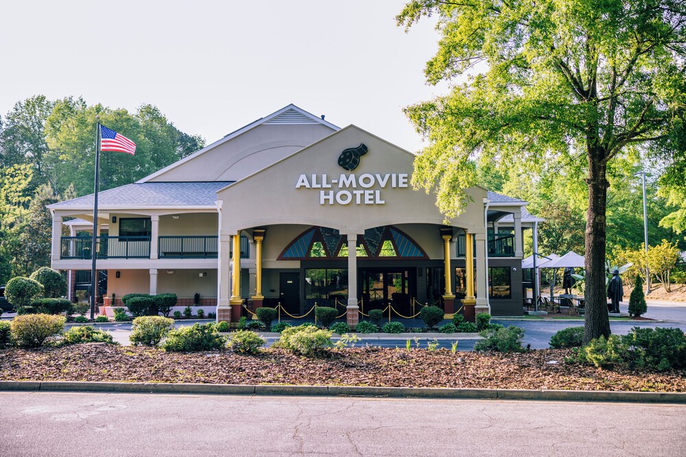 days inn and suites peachtree city