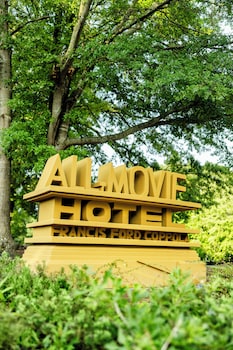 days inn and suites peachtree city