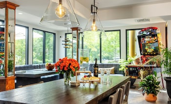 days inn and suites peachtree city