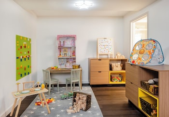 days inn and suites peachtree city