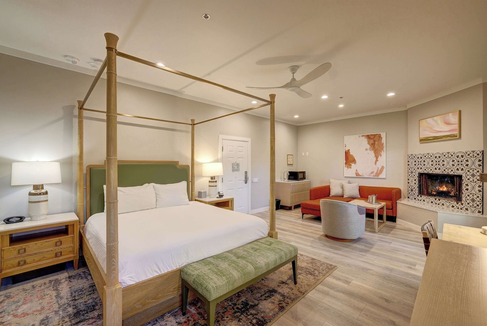 sonoma valley inn tapestry collection by hilton