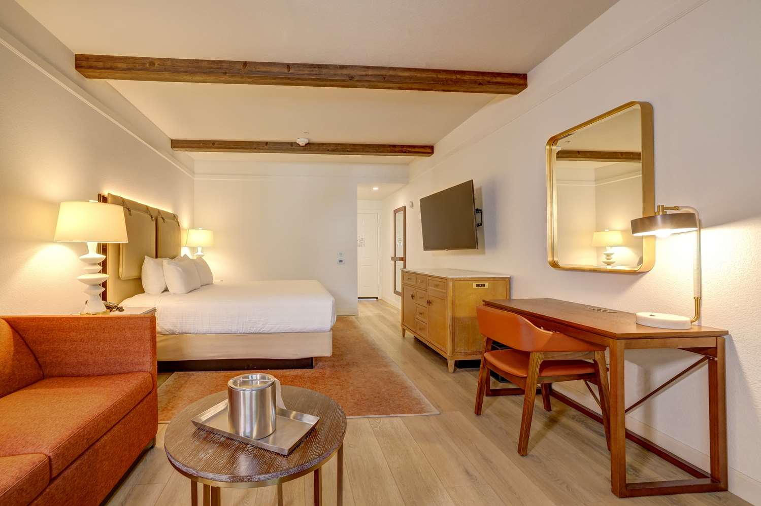 sonoma valley inn tapestry collection by hilton