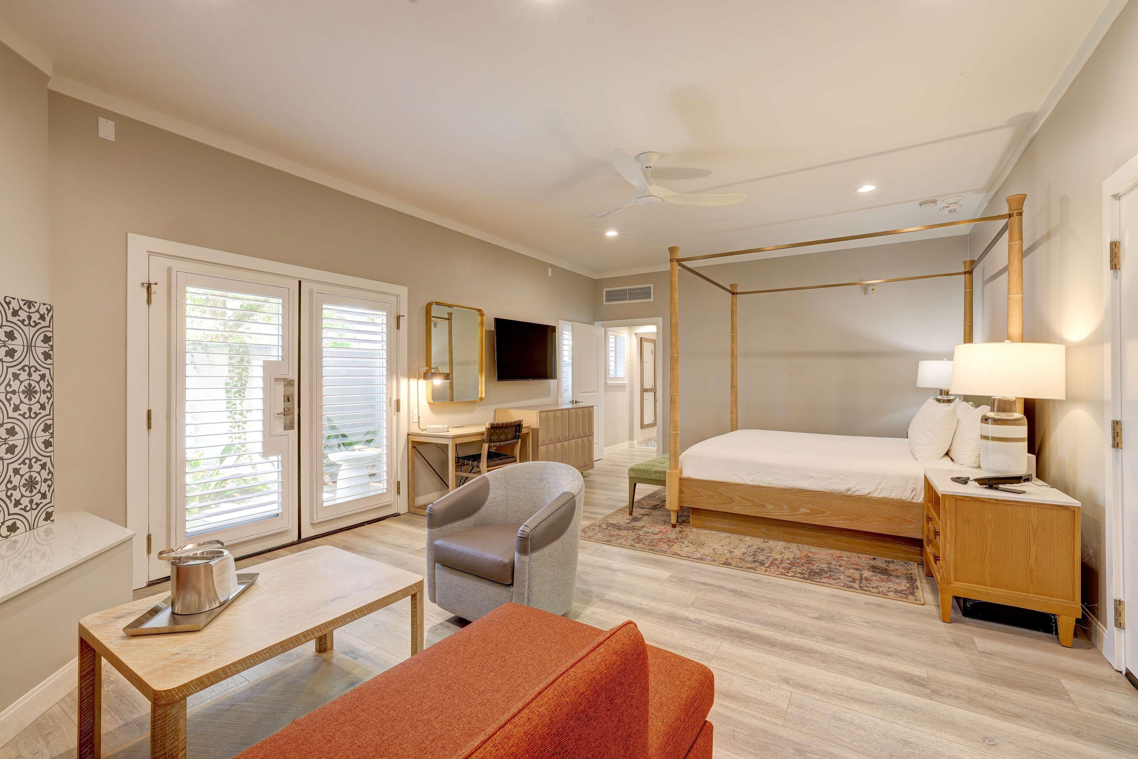 sonoma valley inn tapestry collection by hilton