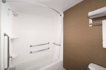 fairfield inn and suites by marriott albuquerque airport