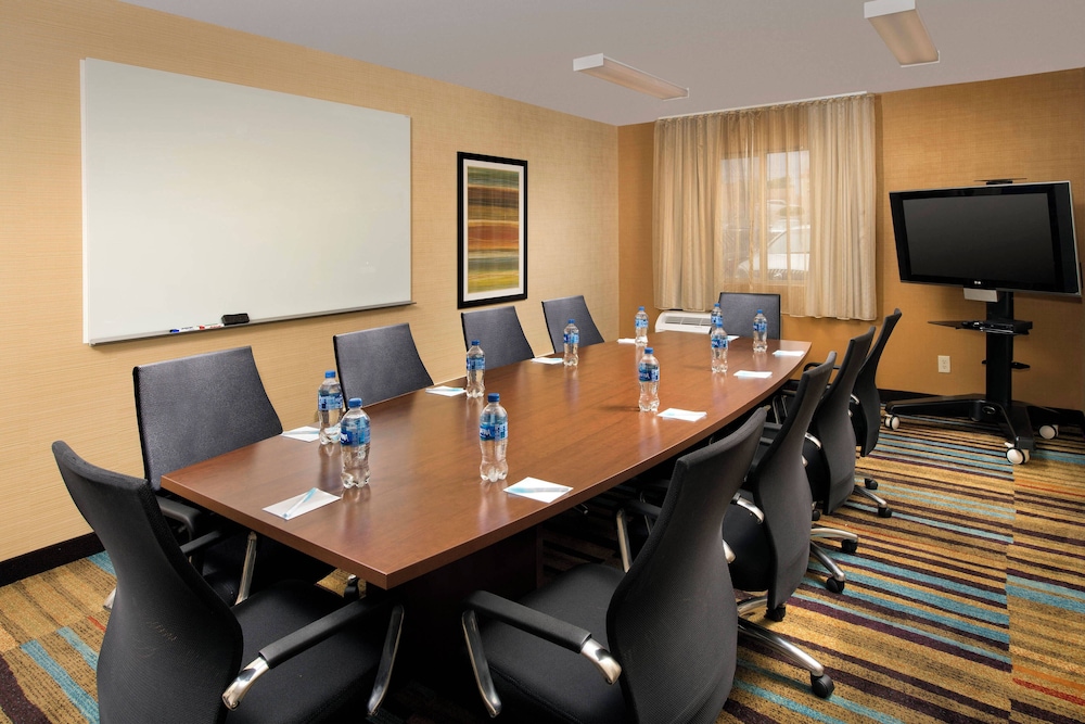 fairfield inn and suites by marriott albuquerque airport