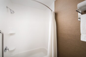 fairfield inn and suites by marriott albuquerque airport