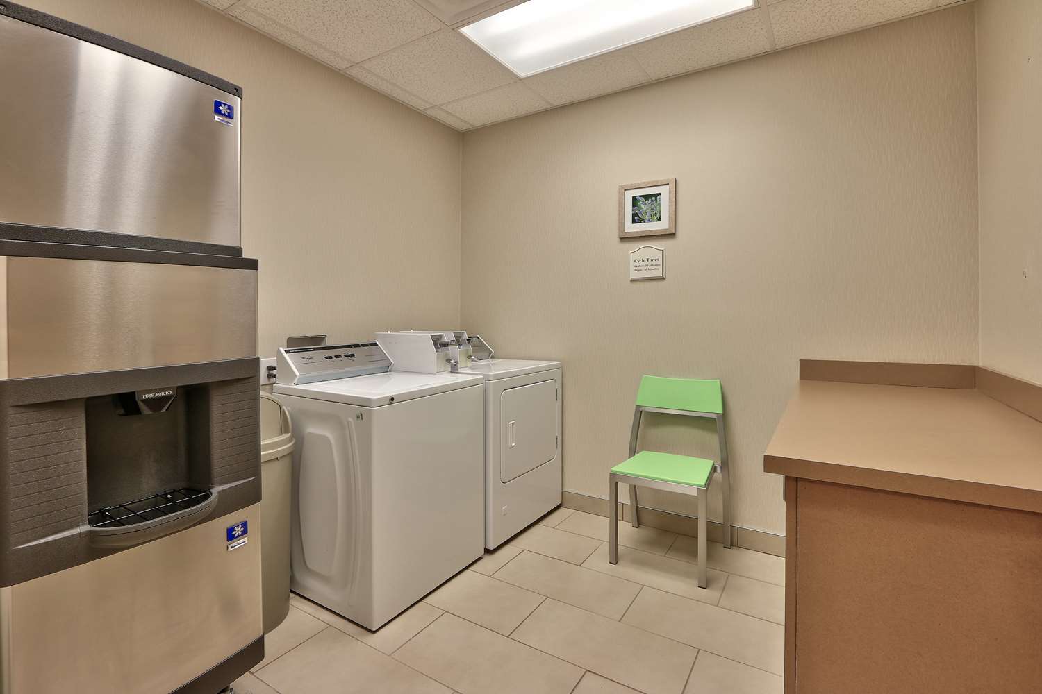 hilton garden inn albuquerque journal center