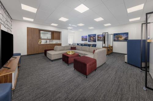 hilton garden inn albuquerque journal center