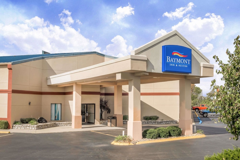 Baymont By Wyndham Greensburg,Decatur County>>Decatur,2.5 star