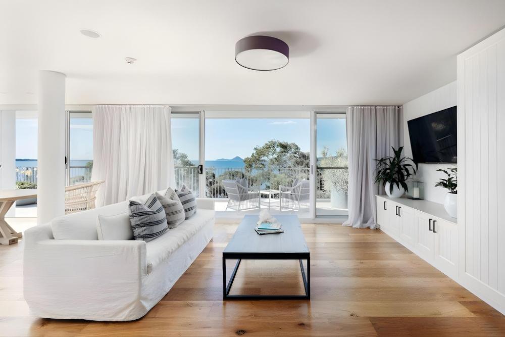 bannisters port stephens
