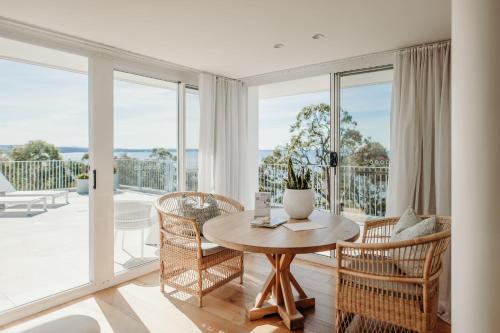 bannisters port stephens