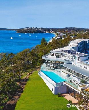 bannisters port stephens