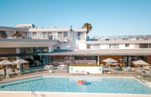 bannisters port stephens