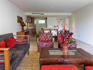 pullman palm cove sea temple resort and spa