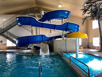 Country Inn & Suites By Radisson Bismarck Waterpark,North Dakota>>Bismarck,3 star