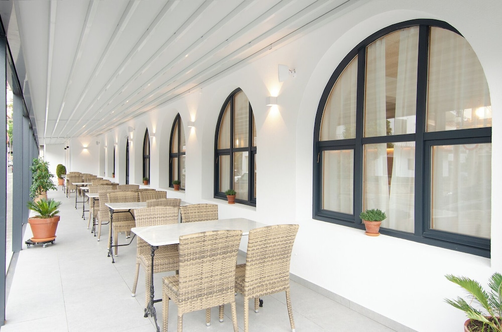 hotel medes ii
