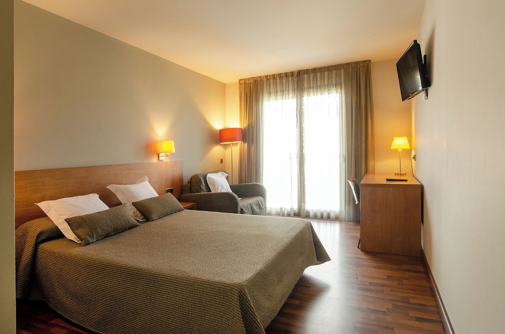 hotel medes ii