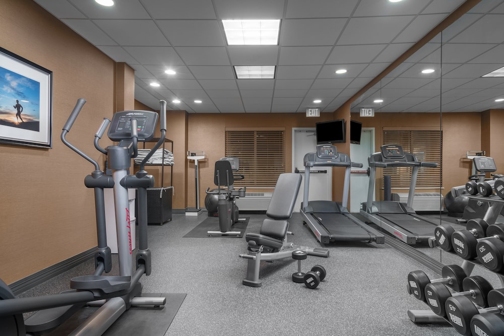 holiday inn express and suites ames by ihg