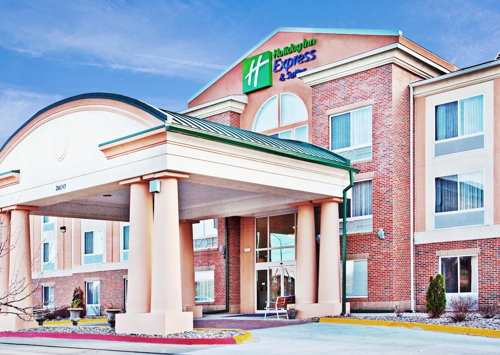 holiday inn express and suites ames by ihg