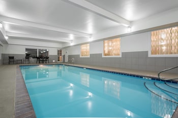 Holiday Inn Express & Suites Ames By Ihg,Iowa>>Ames,3 star