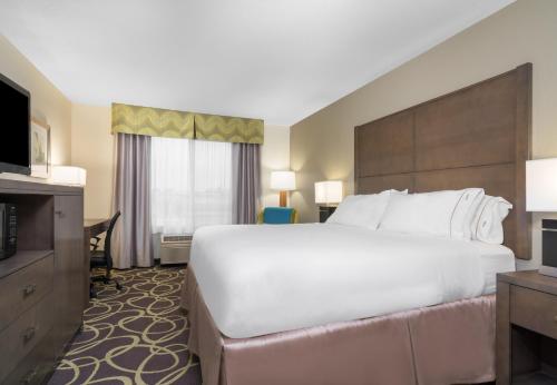 holiday inn express and suites ames by ihg