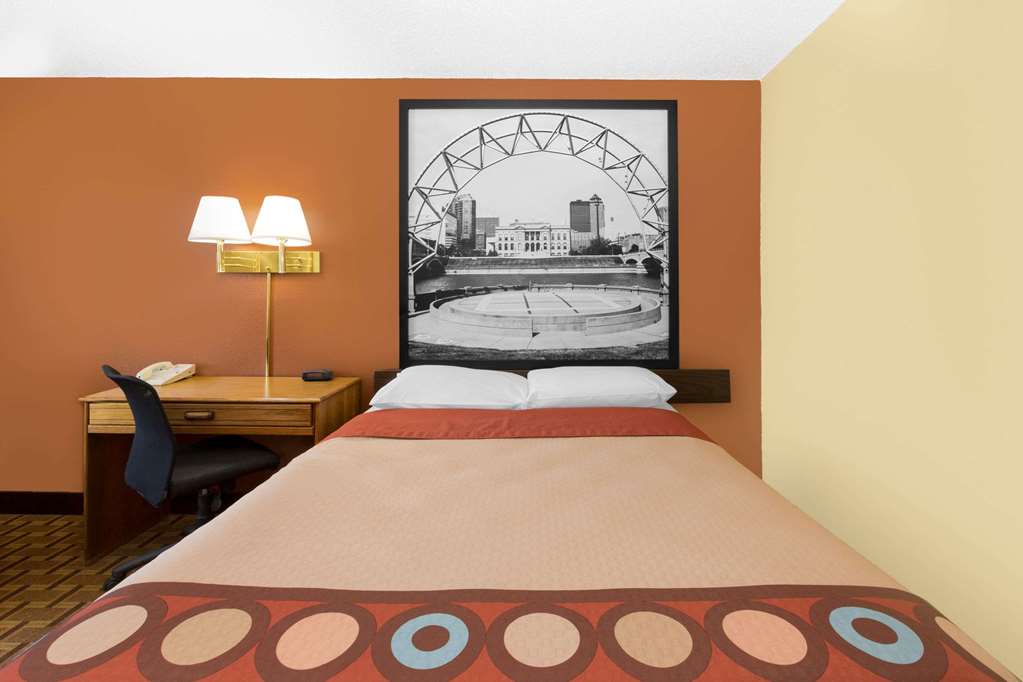 super 8 by wyndham boone