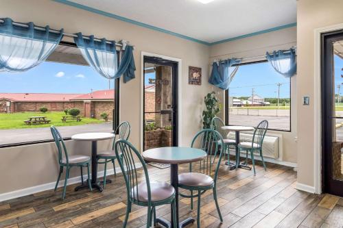 Rodeway Inn,Hopkinsville>>Cadiz,2 star