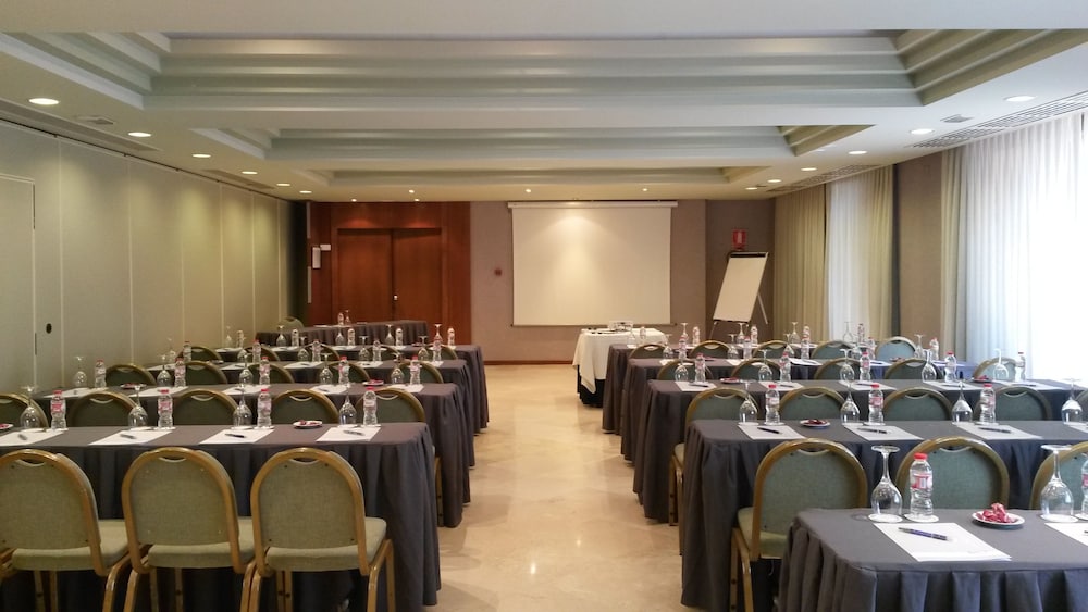 hotel termes montbrio