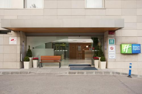holiday inn express barcelona montmelo by ihg