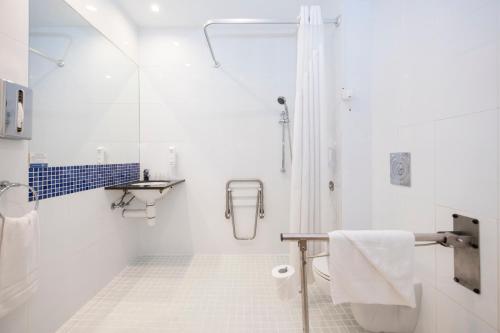 holiday inn express barcelona montmelo by ihg