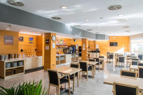 holiday inn express barcelona montmelo by ihg