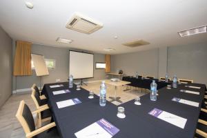 holiday inn express barcelona montmelo by ihg